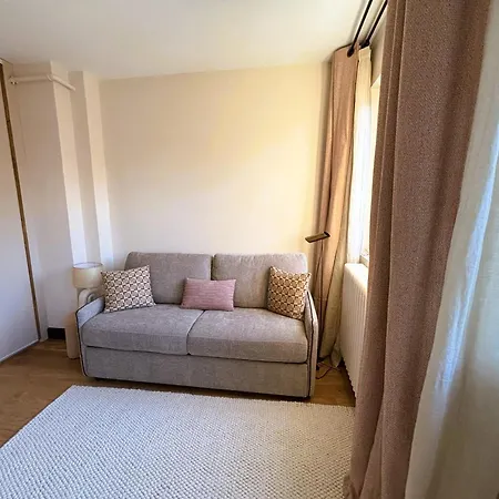 Apartment Centre - Village Daguerre, Montparnasse *